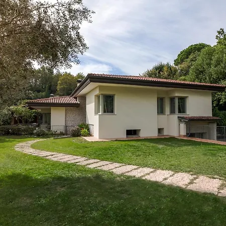 Tullia Villa